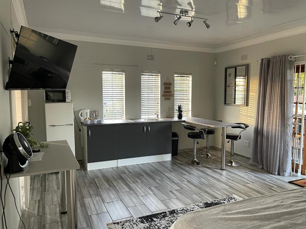 22 On Mirabel Apartment Kempton Park Exterior photo